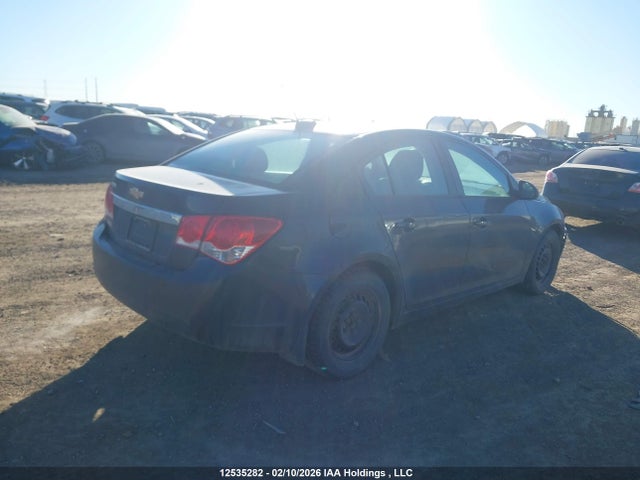 1G1PL5SH3G7101985 Chevrolet Cruze Limited 2ls