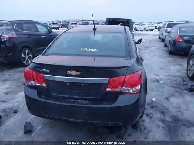 1G1P75SZ3E7141641 Chevrolet Cruze