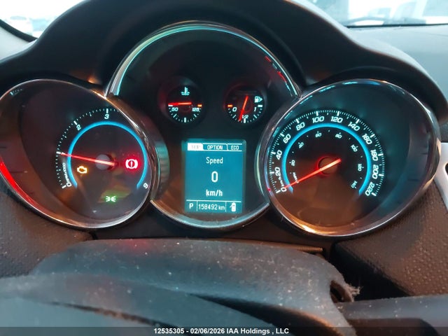 1G1P75SZ3E7141641 Chevrolet Cruze