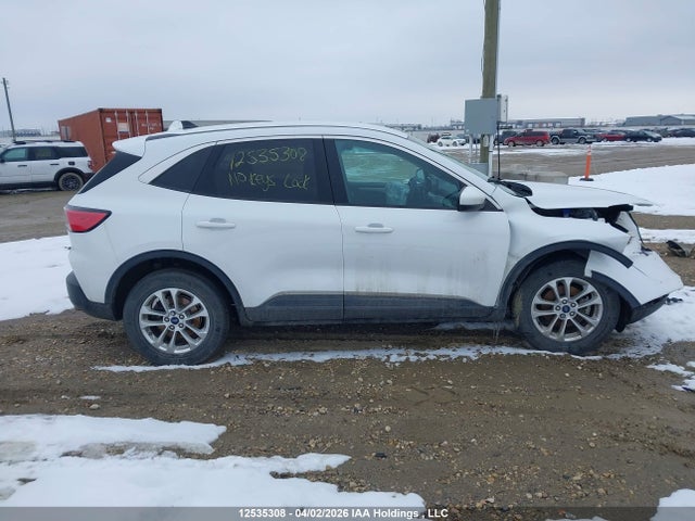 2020 Ford Escape Se მანქანა იყიდება აუქციონზე, vin: 1FMCU9G69LUA17582, აუქციონის ნომერი: 12535308