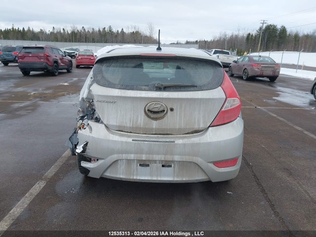2013 Hyundai Accent Gl მანქანა იყიდება აუქციონზე, vin: KMHCT5AE2DU123742, აუქციონის ნომერი: 12535313