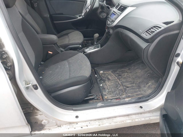 2013 Hyundai Accent Gl მანქანა იყიდება აუქციონზე, vin: KMHCT5AE2DU123742, აუქციონის ნომერი: 12535313