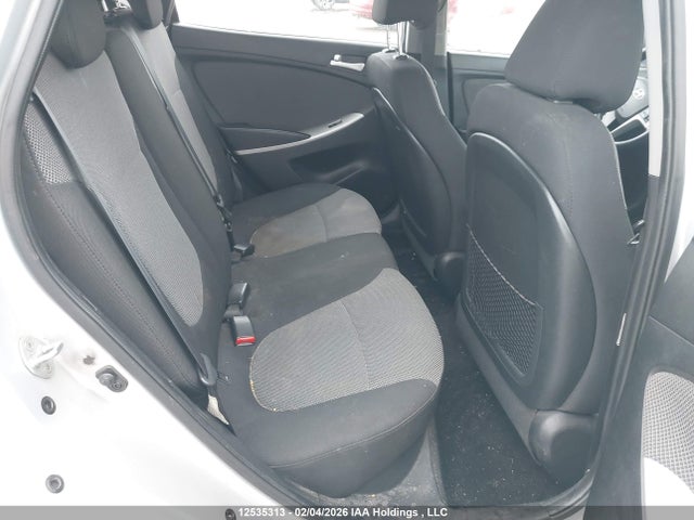 2013 Hyundai Accent Gl მანქანა იყიდება აუქციონზე, vin: KMHCT5AE2DU123742, აუქციონის ნომერი: 12535313