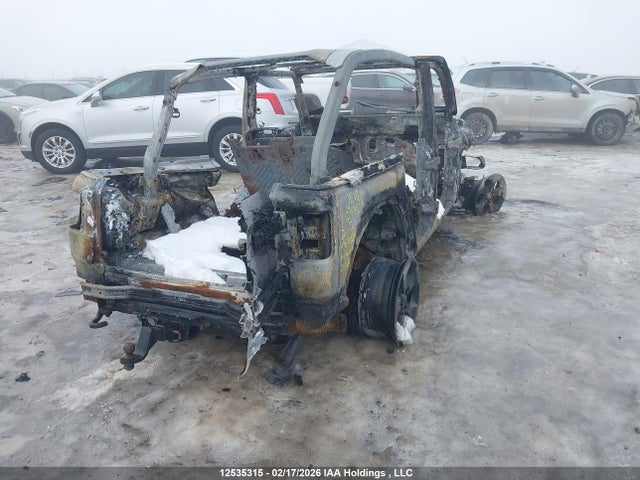 1C4HJXEG3MW693258 Jeep TJ