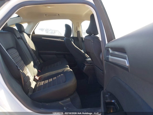 3FA6P0H71GR161402 Ford FUSION SE