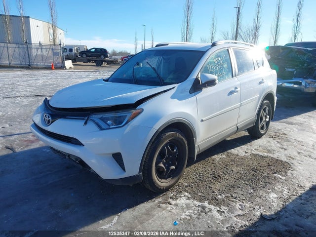 12535347 :رقم المزاد ، 2T3BFREV8GW432549 vin ، 2016 Toyota Rav4 Le مزاد بيع