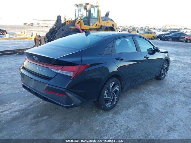 KMHLM4DGXRU776332 Hyundai ELANTRA SEL