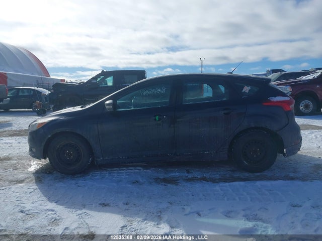 1FADP3K2XFL303362 Ford FOCUS SE