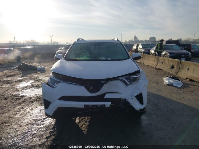 Продажа на аукционе авто 2018 Toyota Rav4 Le, vin: 2T3ZFREV8JW512259, номер лота: 12535369