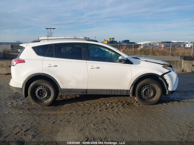 Продажа на аукционе авто 2018 Toyota Rav4 Le, vin: 2T3ZFREV8JW512259, номер лота: 12535369