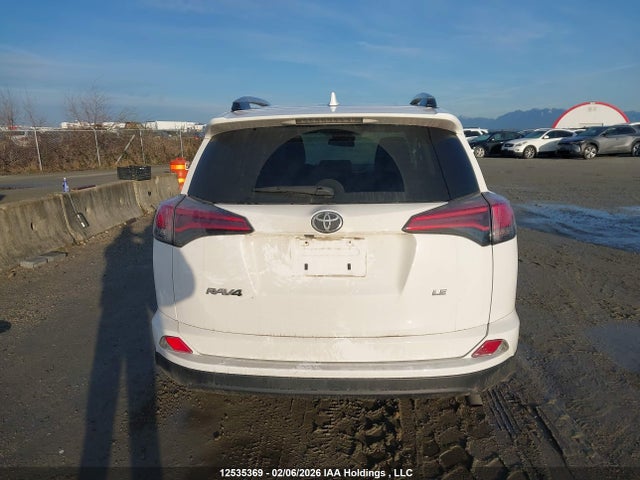 Продажа на аукционе авто 2018 Toyota Rav4 Le, vin: 2T3ZFREV8JW512259, номер лота: 12535369