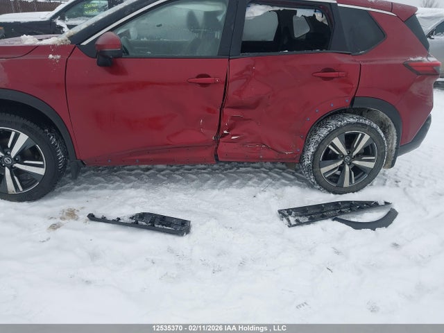 12535370 :رقم المزاد ، JN8AT3DD8MW317526 vin ، 2021 Nissan Rogue Platinum مزاد بيع