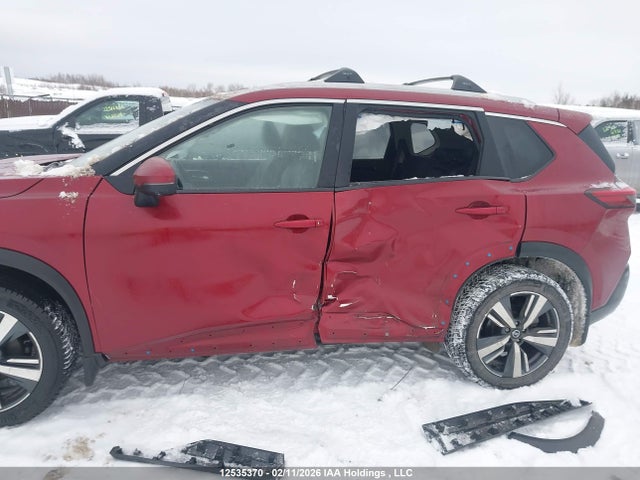 12535370 :رقم المزاد ، JN8AT3DD8MW317526 vin ، 2021 Nissan Rogue Platinum مزاد بيع