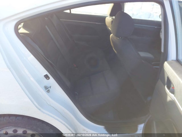 KMHD84LF1JU478032 Hyundai ELANTRA GL