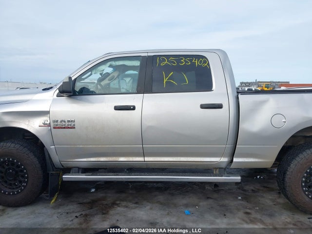 3C63R3DL8GG128556 RAM 3500 Slt