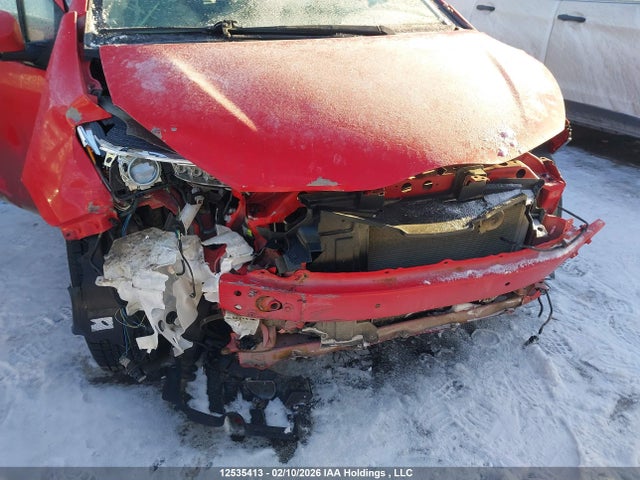 VNKKTUD32GA063740 Toyota Yaris Se