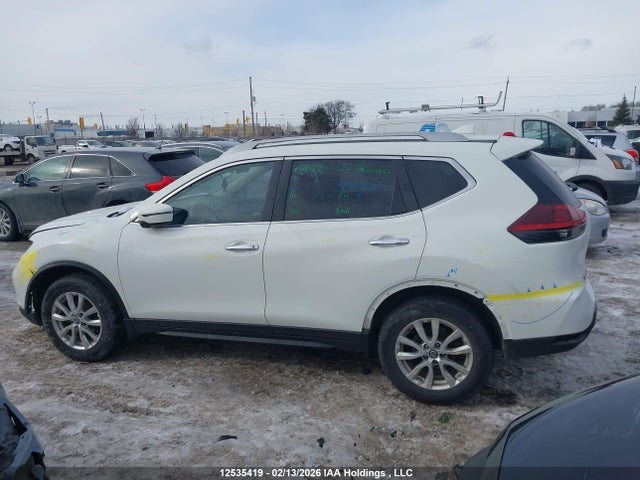 5N1AT2MV8KC805142 Nissan Rogue