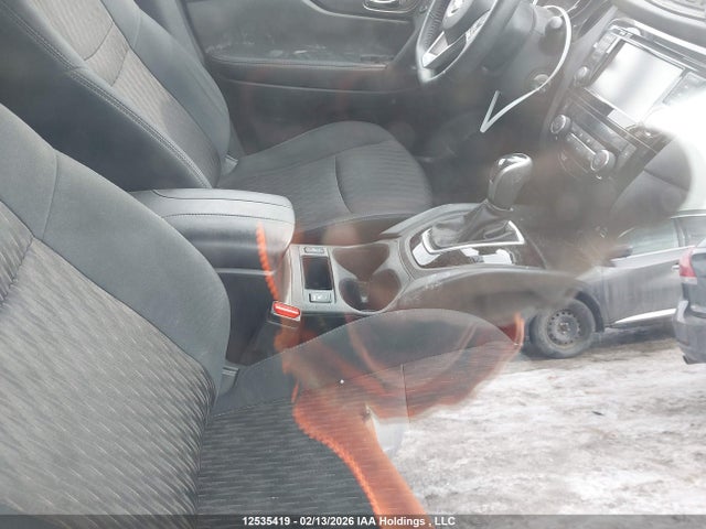 5N1AT2MV8KC805142 Nissan Rogue
