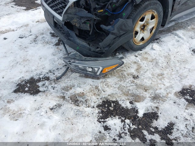 KM8J33A47KU049055 Hyundai Tucson Preferred