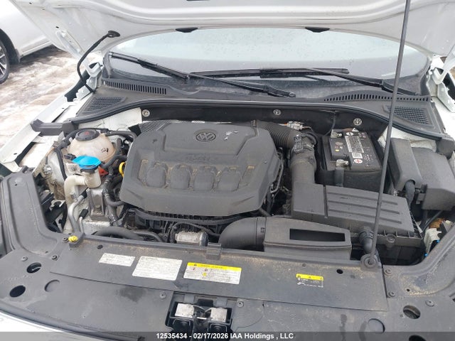 2021 Volkswagen Passat Highline მანქანა იყიდება აუქციონზე, vin: 1VWBA7A36MC017023, აუქციონის ნომერი: 12535434