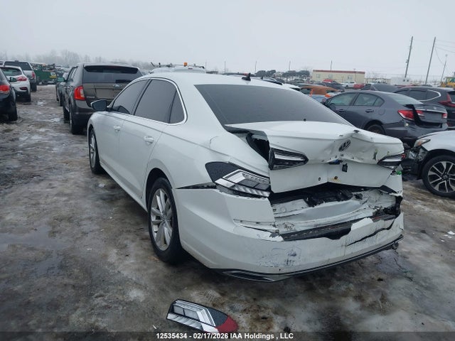 2021 Volkswagen Passat Highline მანქანა იყიდება აუქციონზე, vin: 1VWBA7A36MC017023, აუქციონის ნომერი: 12535434