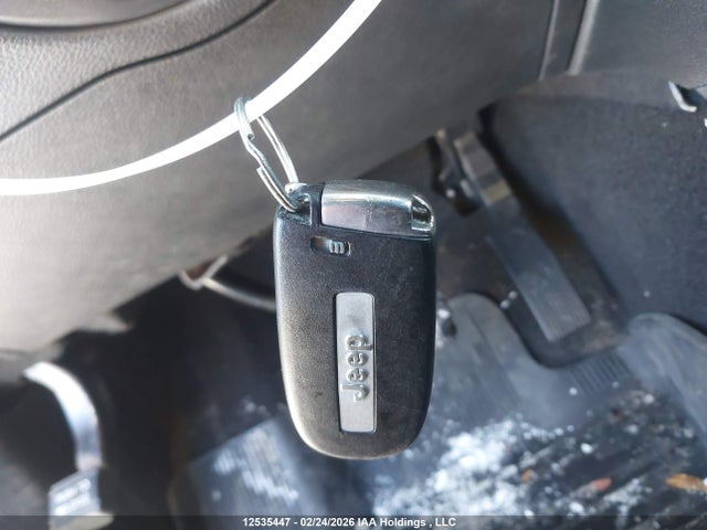 1C4RJFAGXLC415087 Jeep Grand Cherokee Laredo