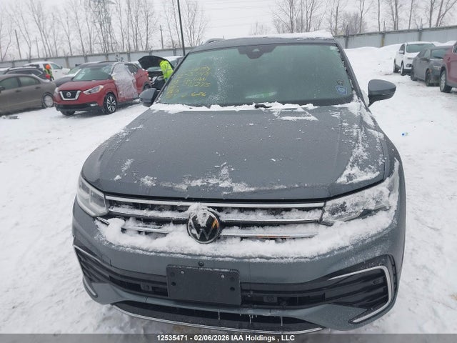3VV4B7AX4NM061275 Volkswagen Tiguan Highline R-line