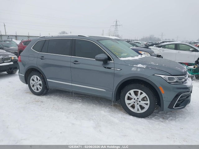 3VV4B7AX4NM061275 Volkswagen Tiguan Highline R-line