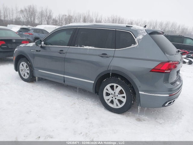 3VV4B7AX4NM061275 Volkswagen Tiguan Highline R-line