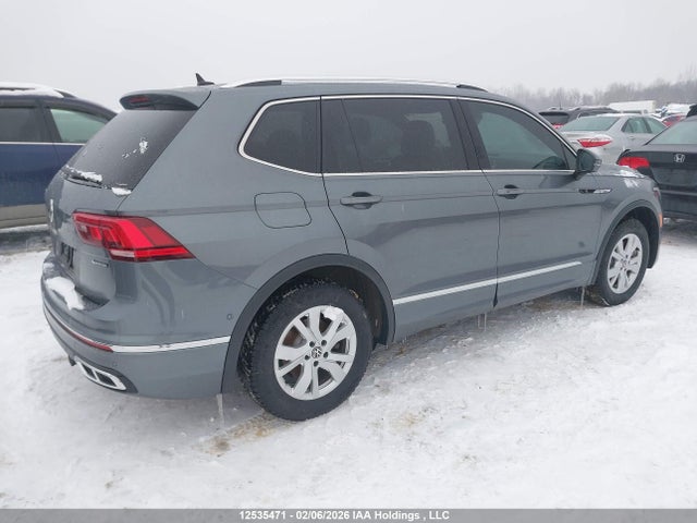 3VV4B7AX4NM061275 Volkswagen Tiguan Highline R-line