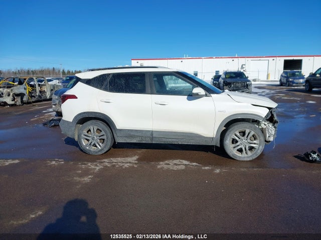 KNDEPCAA5N7251377 KIA Seltos Lx