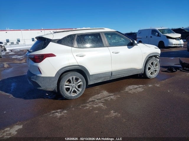 KNDEPCAA5N7251377 KIA Seltos Lx