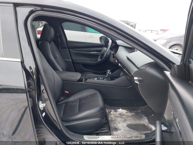 JM1BPAMM9L1148024 Mazda 3 Preferred