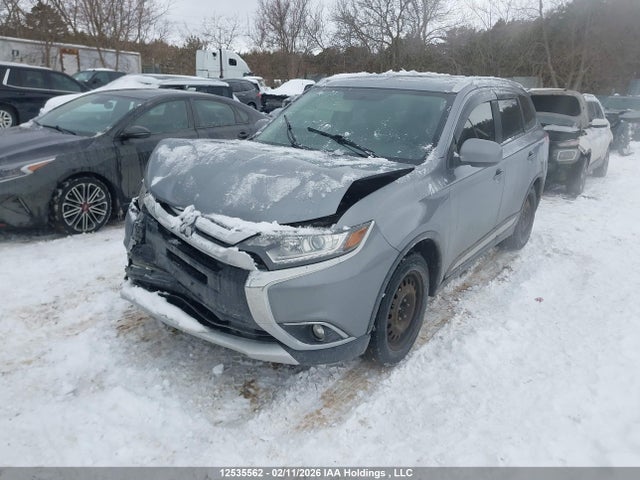 12535562 :رقم المزاد ، JA4AZ2A35HZ609410 vin ، 2017 Mitsubishi Outlander Es مزاد بيع