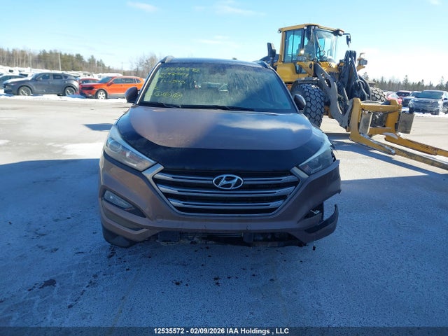 KM8J3CA24HU435617 Hyundai Tucson Limited/sport And Eco/se