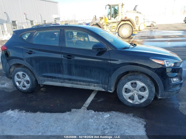 KM8J23A43KU909701 Hyundai TUCSON SE