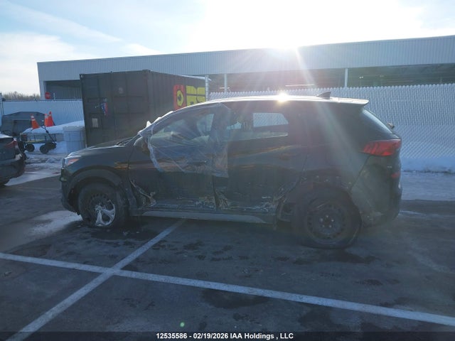 KM8J23A43KU909701 Hyundai TUCSON SE