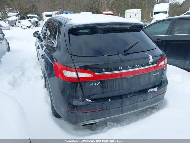 2LMPJ8KR2GBL25764 Lincoln MKX
