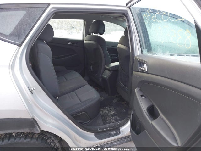 Продаж на аукціоні авто 2018 Hyundai Tucson Se, vin: KM8J2CA40JU835586, номер лоту: 12535640