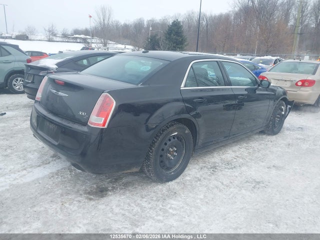 2C3CCAGG6EH145399 Chrysler 300 S