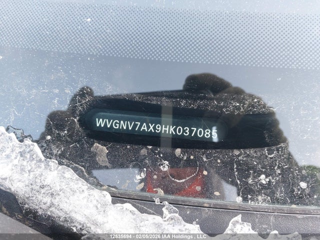 WVGNV7AX9HK037085 Volkswagen Tiguan Wolfsburg