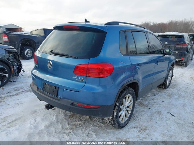 WVGNV7AX9HK037085 Volkswagen Tiguan Wolfsburg