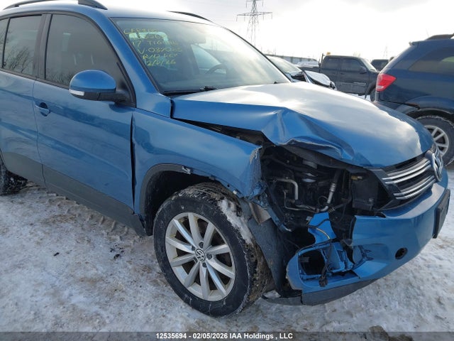 WVGNV7AX9HK037085 Volkswagen Tiguan Wolfsburg
