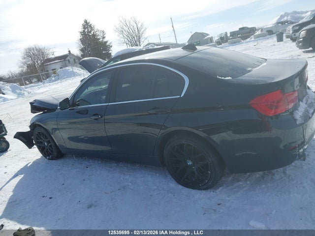 12535695 :رقم المزاد ، WBA8A3C53HK691630 vin ، 2017 Bmw 320i Xdrive مزاد بيع