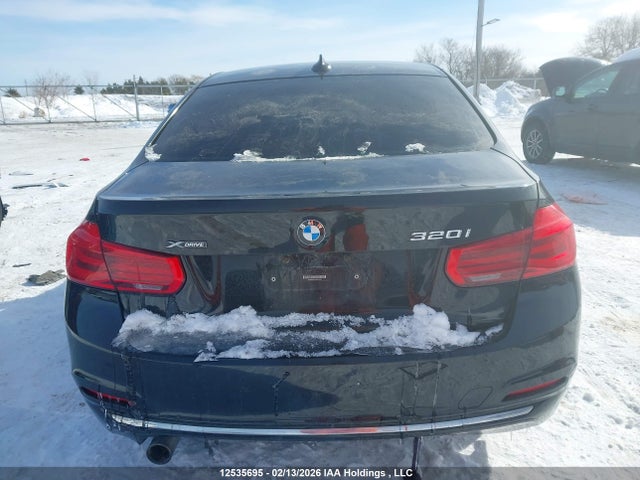 12535695 :رقم المزاد ، WBA8A3C53HK691630 vin ، 2017 Bmw 320i Xdrive مزاد بيع