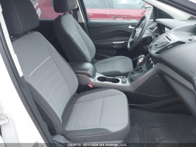 1FMCU0GX1EUD11629 Ford ESCAPE SE