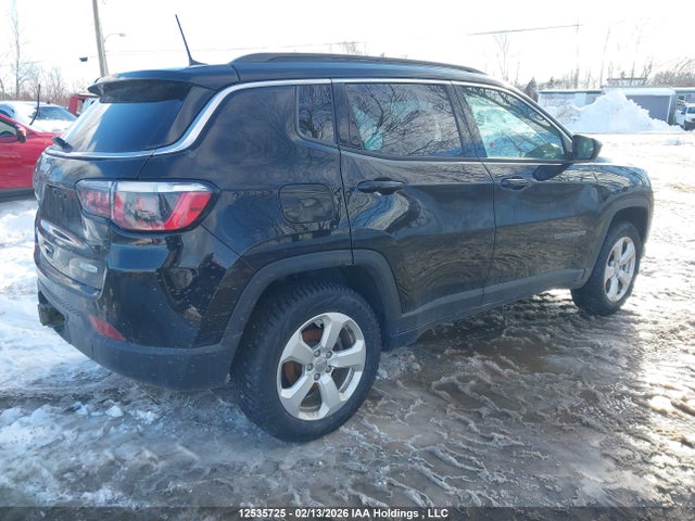 12535725 :رقم المزاد ، 3C4NJDBB4JT209870 vin ، 2018 Jeep Compass Latitude مزاد بيع