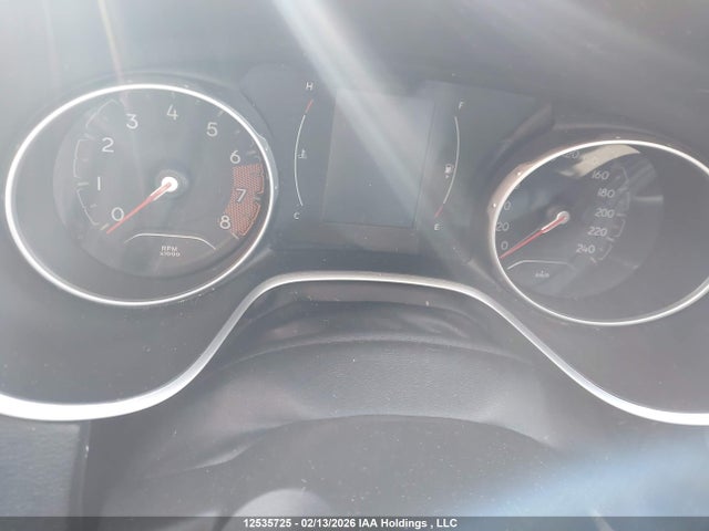 12535725 :رقم المزاد ، 3C4NJDBB4JT209870 vin ، 2018 Jeep Compass Latitude مزاد بيع