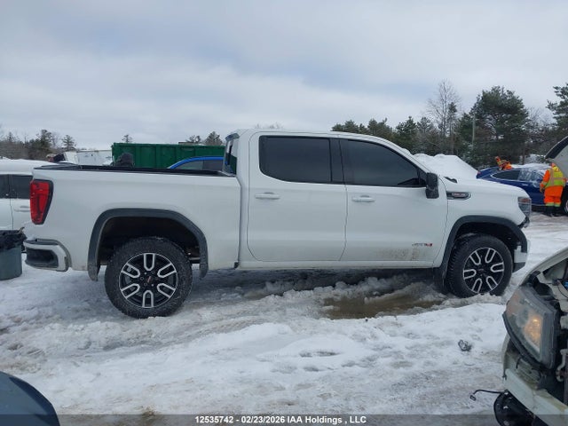 1GTUUEELXSZ330281 GMC Sierra K1500 At4