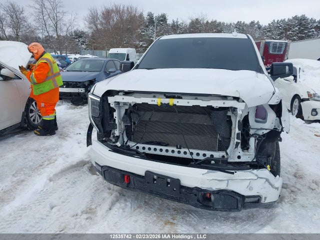 1GTUUEELXSZ330281 GMC Sierra K1500 At4
